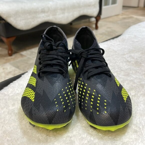 adidas UNISEX Predator Accuracy INJ.3 FG Firm Ground Soccer Cleats - Picture 3 of 5